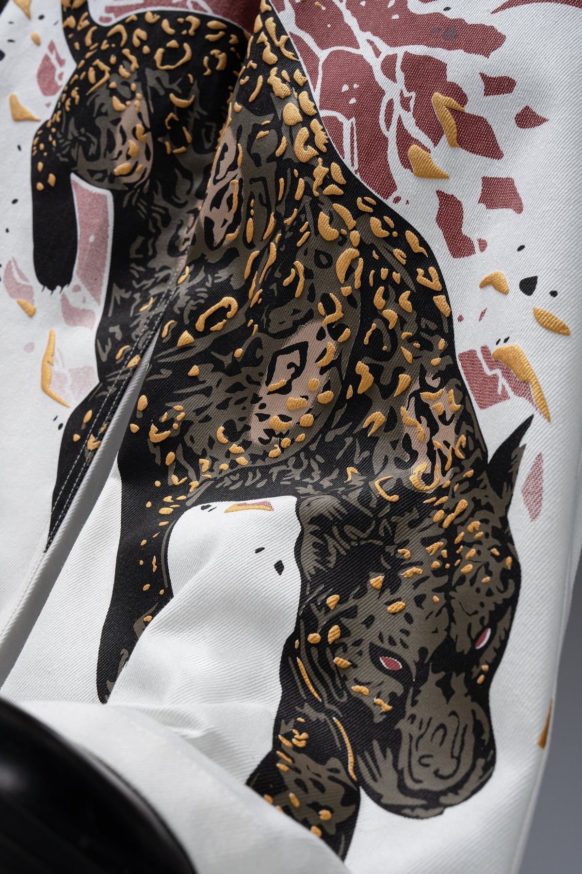 Wild Carved Motion Pants